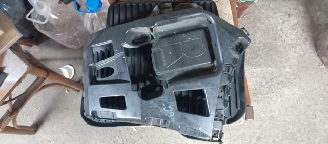 Кронштейн бампера заднього, правий 51127240956 BMW