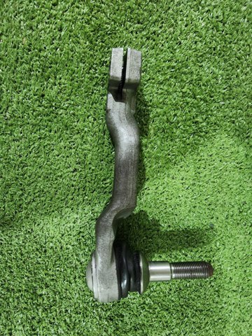 Тяга рульова в зборі, права 32105A60A61 BMW