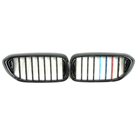 Решітка радіатора права 51137390866 BMW