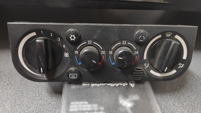 Блок управління кондиціонером 64111387340 BMW