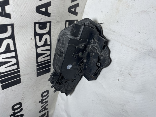 Замок водійських дверей 51217956135 BMW