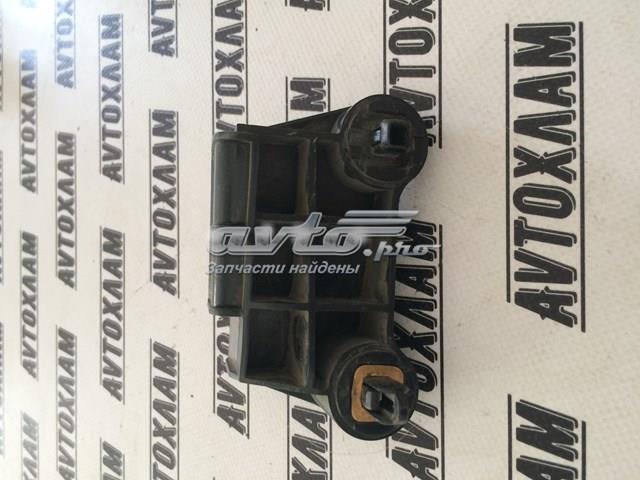 Кронштейн бампера заднього, лівий 5256330070 TOYOTA
