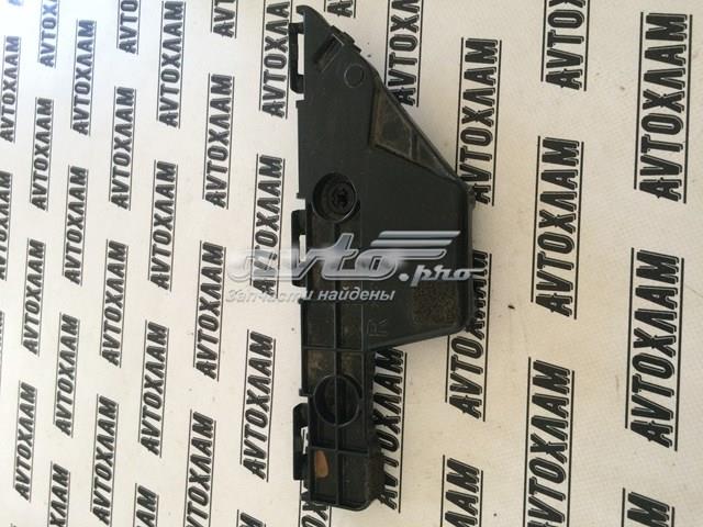 Кронштейн бампера заднього, правий 5257548031 TOYOTA