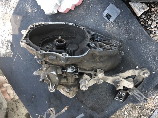 КПП в зборі 55579098 OPEL