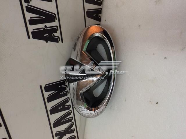 Решітка радіатора 623106GW0A NISSAN