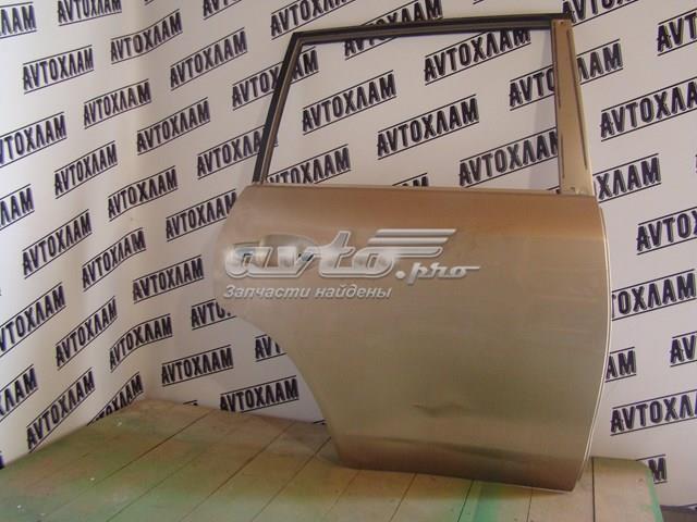 Двері пасажирські задні праві 6700360540 TOYOTA