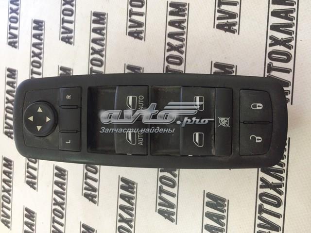 Кнопки переднього лівого склопід'ємника 68271206AA CHRYSLER