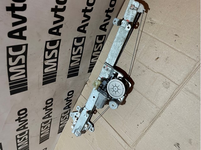 Мотор склопідйомника дверей передніх, правих 807314BA0A NISSAN
