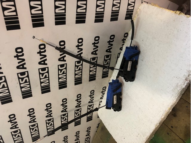 Замок передніх пасажирських дверей 81320F1000 HYUNDAI