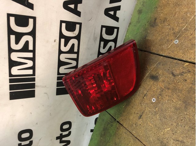 Катафот (відбивач) заднього бампера, лівий 8149060040 TOYOTA