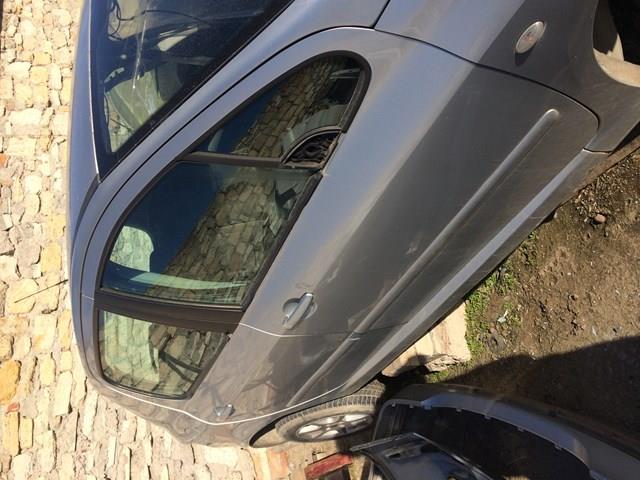 Скло задньої двері правої 9204A9 PEUGEOT