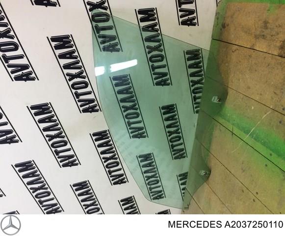 Скло передніх дверей, лівих A2037250110 MERCEDES