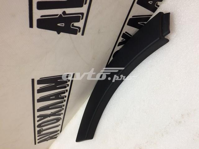 Молдинг заднього правого крила LR027251 LAND ROVER