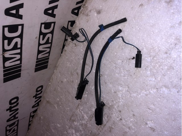 Сопло омивача лобового скла LR045321 LAND ROVER