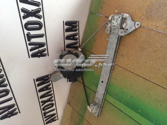 Двигун стеклопод'емника двері задньої, правої MR573888 MITSUBISHI