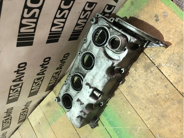 Кришка клапанів RF5C10220 MAZDA