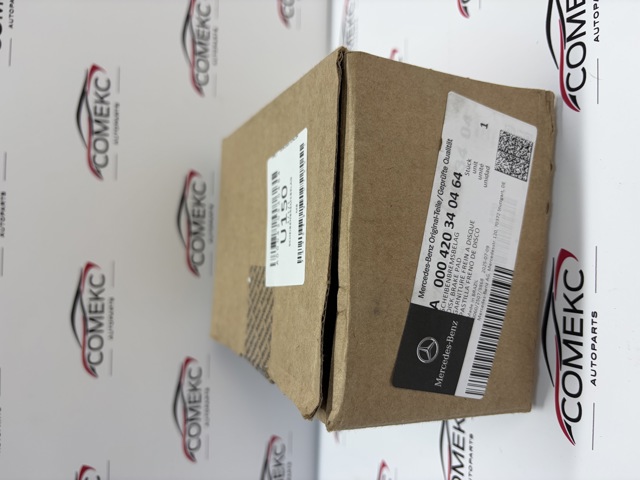 Колодки гальмівні передні, дискові A000420340464 MERCEDES