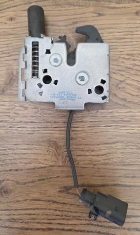 Замок кришки капота 4M8823509A VAG