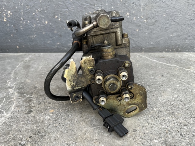 Насос паливний високого тиску 0460404969 BOSCH