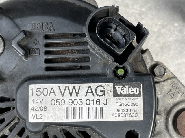 Авто генератор 059903016D VAG