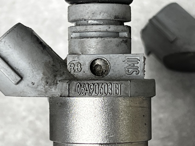 Форсунки електромагнітні 06A906031BT VAG