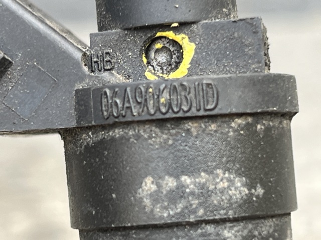 Форсунки електромагнітні 06A906031D VAG
