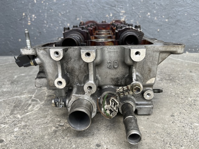 Головка блоку 111010D030 TOYOTA