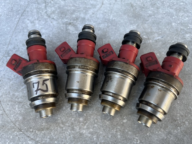 Форсунка інжектора 1660086G10 NISSAN