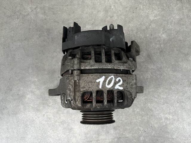 Авто генератор 23100AX620 NISSAN