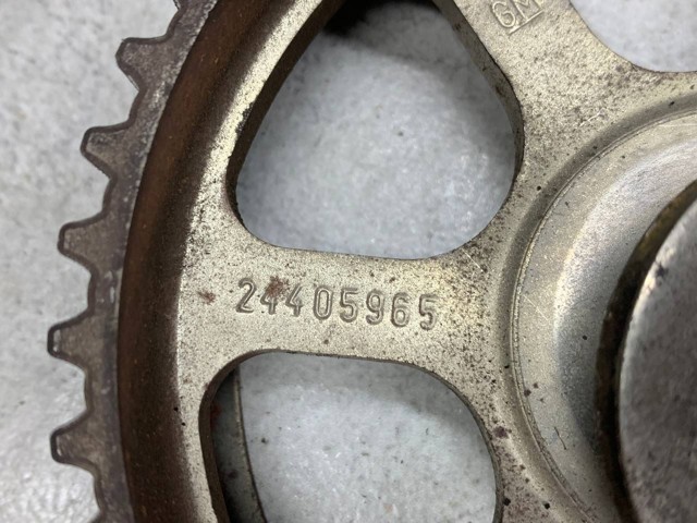 Зірочка приводу распредвала двигуна 24405965 OPEL