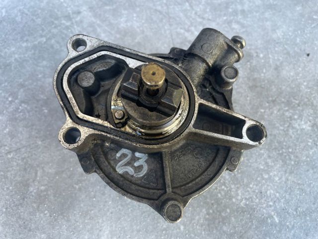 Насос вакуумний 288102A100 HYUNDAI