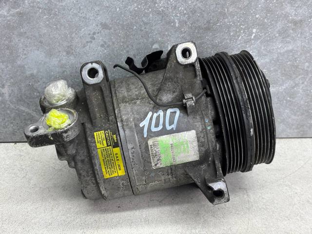 Компресор кондиціонера 30761390 VOLVO