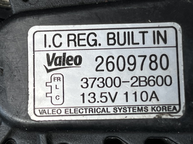 Генератор 373002B600 HYUNDAI