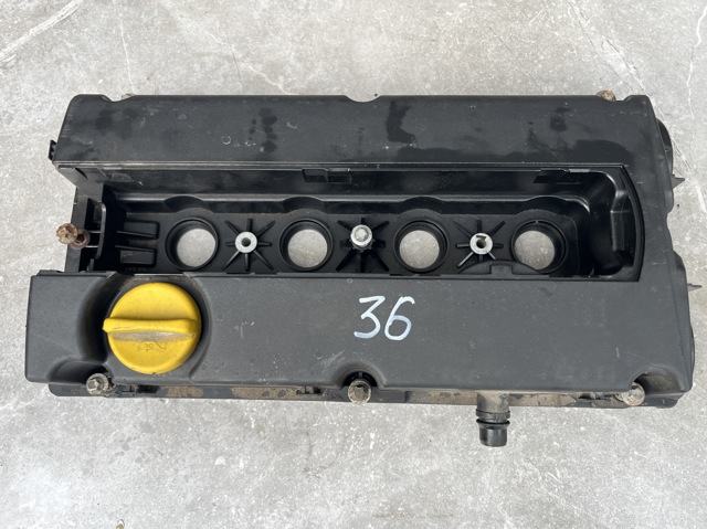Кришка клапанна 55556284 OPEL