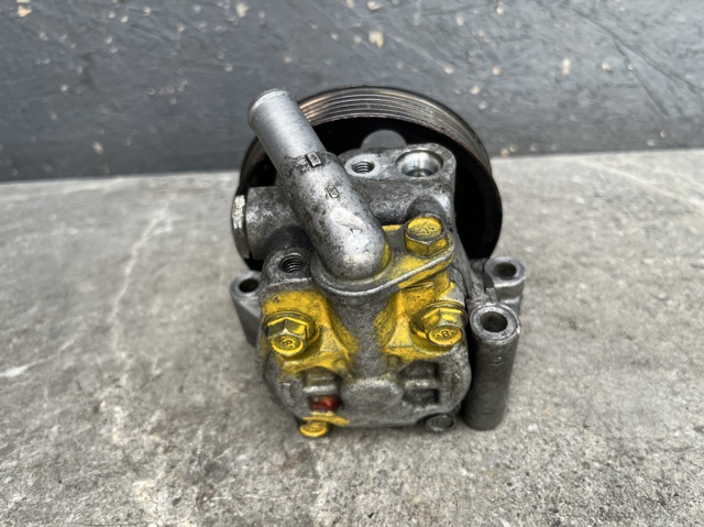 Насос рульового механізму 6G913A696CD FORD