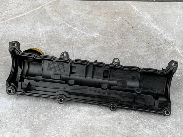 Кришка двигуна Рено Канго 2