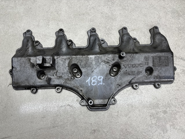 Колектор впускний 8692397 VOLVO