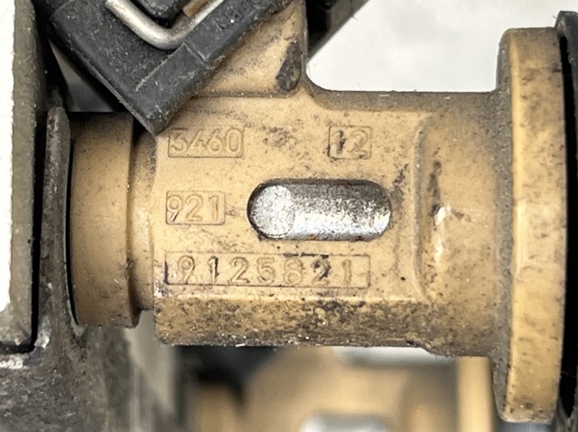Форсунка паливна 9125821 VOLVO