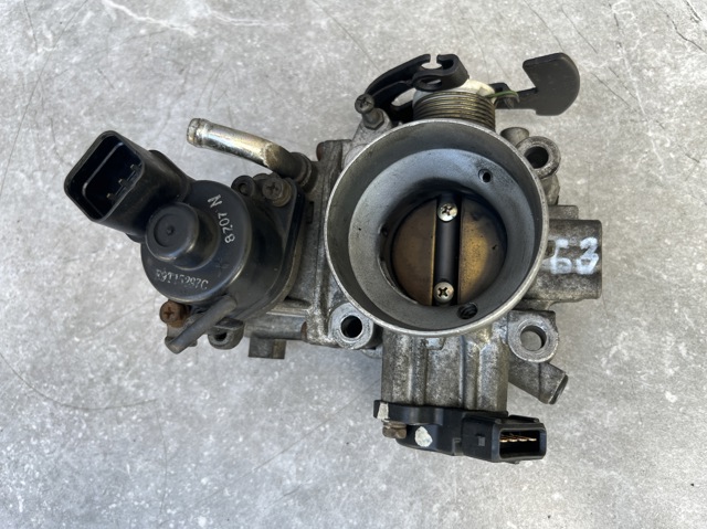Блок дросельної заслінки MD327594 MITSUBISHI