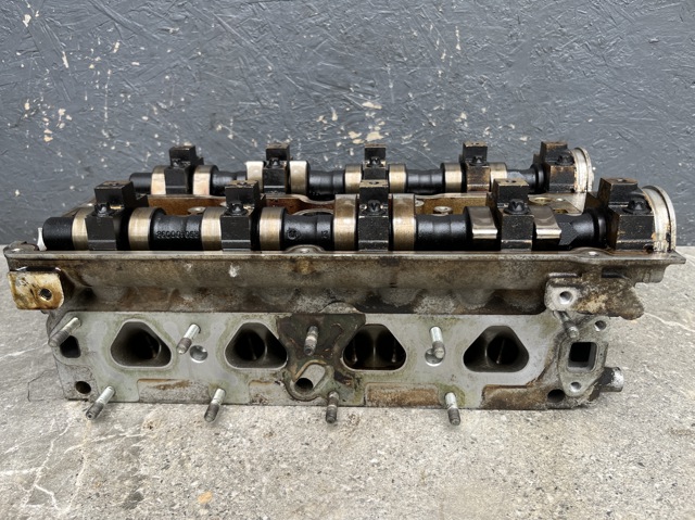 Головка циліндрів R90400187 OPEL