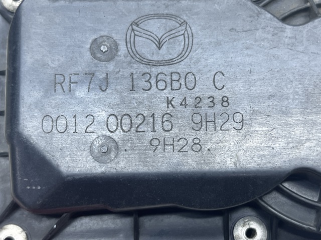 Заслінка повітряна RF7J136B0C MAZDA