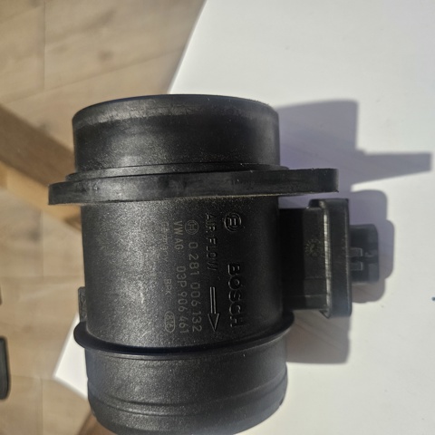 Датчик потоку повітря 0281006132 BOSCH