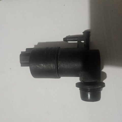 Насос-двигун омивача скла, заднього 853300F020 TOYOTA