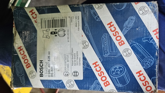 Колодки гальмівні задні, барабанні 0986487828 BOSCH
