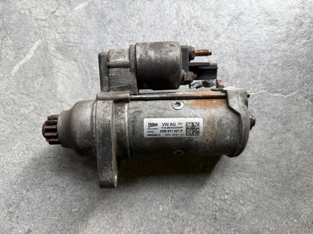 Стартер автомобільний 02M911021P VAG