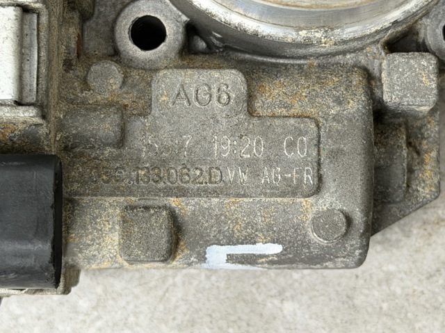 Заслінка повітряна 03C133062D VAG