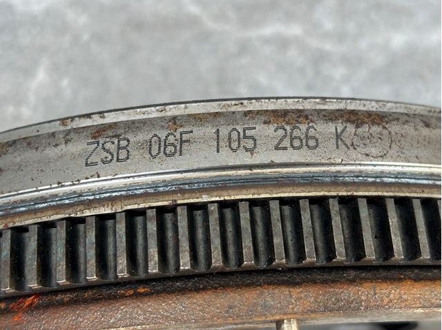 Маховик зчеплення 06F105266K VAG