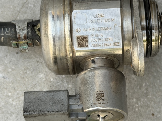 Насос паливний високого тиску (ПНВТ) - DIESEL 06H127025M VAG