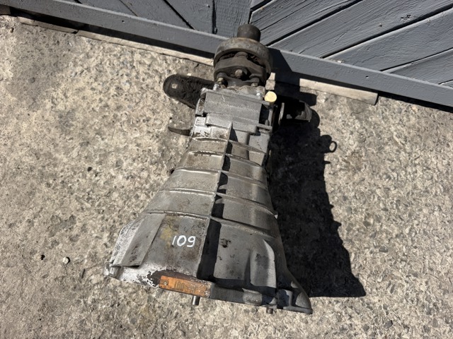 Коробка механіка в зборі 1242610601 MERCEDES
