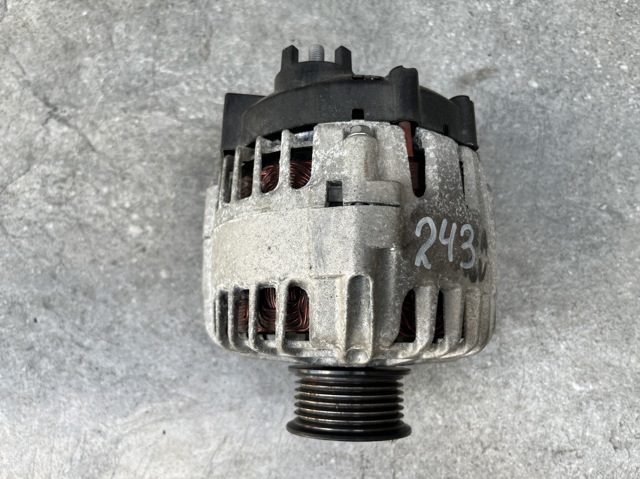Авто генератор 13588304 OPEL